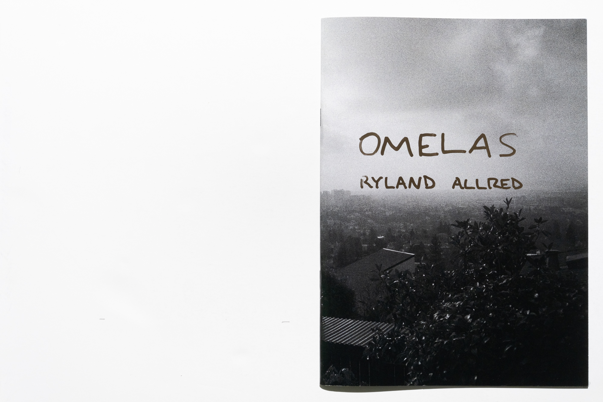 omelas spread 1